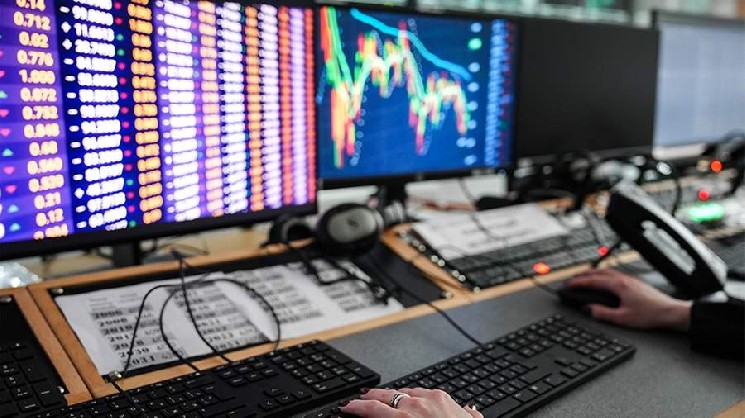 Эксперт рассказал о влиянии указа Трампа на рынок криптовалют Эксперт рассказал о влиянии указа Трампа на рынок криптовалют