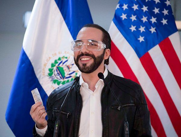 Atalayar_El-presidente-de-El-Salvador-Nayib-Bukele-600x454-1.jpg