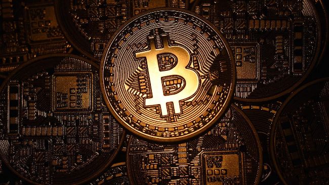 Биткойн до $ 140,00 за 50 дней? Кубики ставки на ралли военного