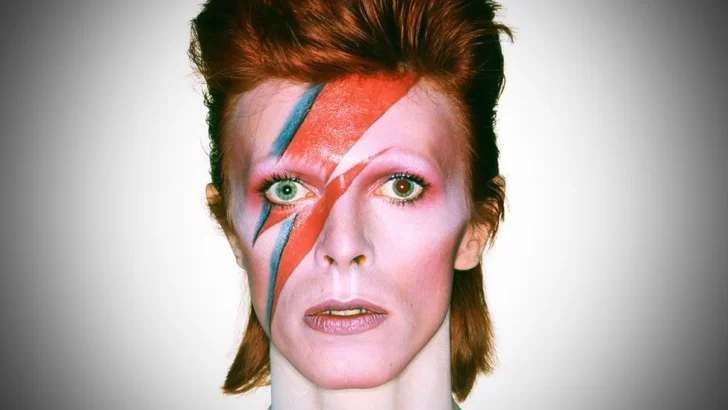 Lanzan una colección NFT de David Bowie con fines benéficos