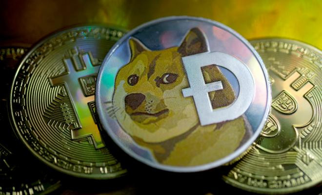 Курс Dogecoin вырос вдвое за неделю