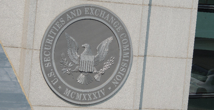 Сторонники криптовалюты Б. Райли и Номура замешаны в расследовании SEC: Bloomberg