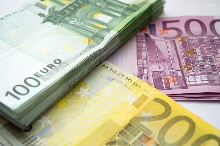 Рыночная капитализация евро стаблеки растягивается почти до 500 миллионов долларов, так как EUR/USD конкуренции BitCoin H1 Hains H1