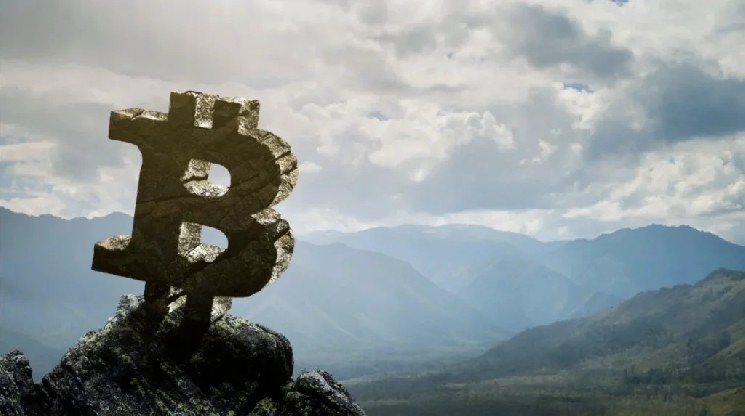 According to an analyst, Bitcoin’s parabolic rise may be over! Here’s why