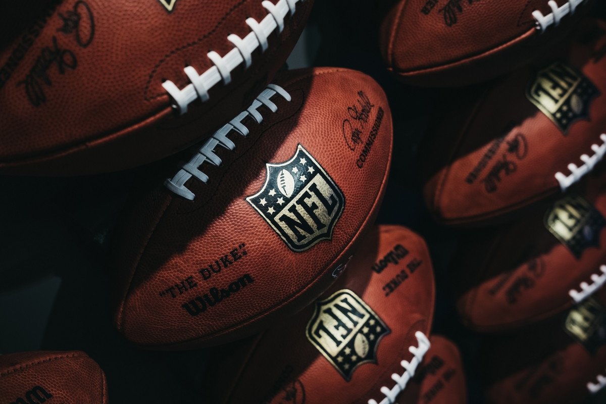 NFL and Dapper Labs launch digital video collectible NFT platform -  SportsPro