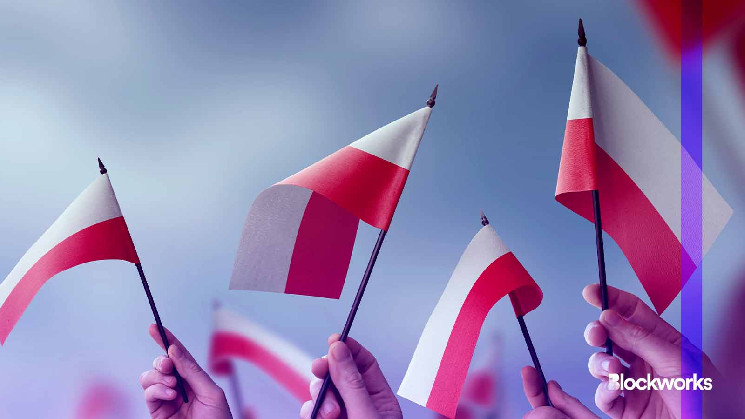 Polish town adopts stablecoin for local commerce