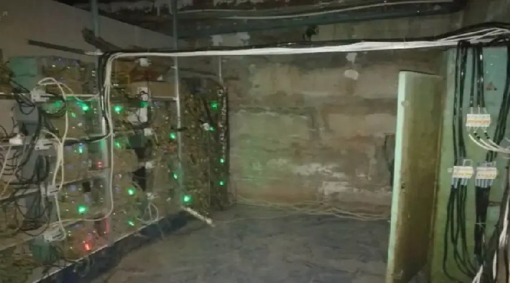 В Дагестане силовики ликвидировали нелегальную майнинговую ферму В Дагестане силовики ликвидировали нелегальную майнинговую ферму