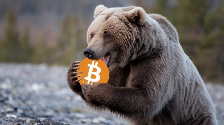 Expert Analyst: “Bitcoin’s Key Resistance Level Is $72,500; Selling Pressure May Persist”