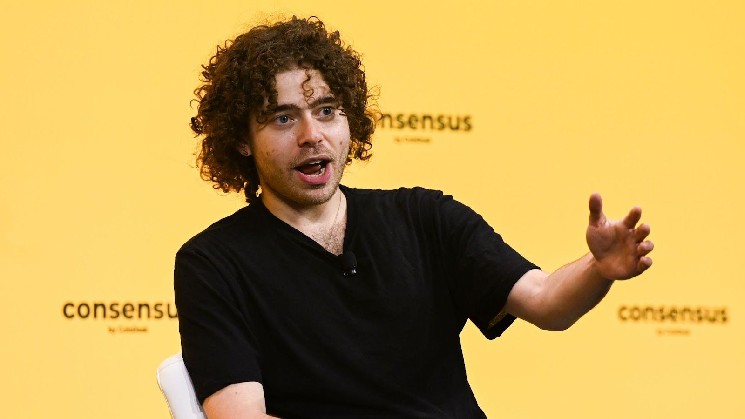 Blockchain li va permetre construir una força global des del seu dormitori Blockchain li va permetre construir una força global des del seu dormitori