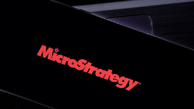 Мнение: MicroStrategy, биткойн-кит, имеет право копить BTC