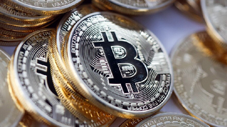 Инвесторы дали прогнозы по bitcoin на фоне фейкового роста криптовалюты до $789 млрд