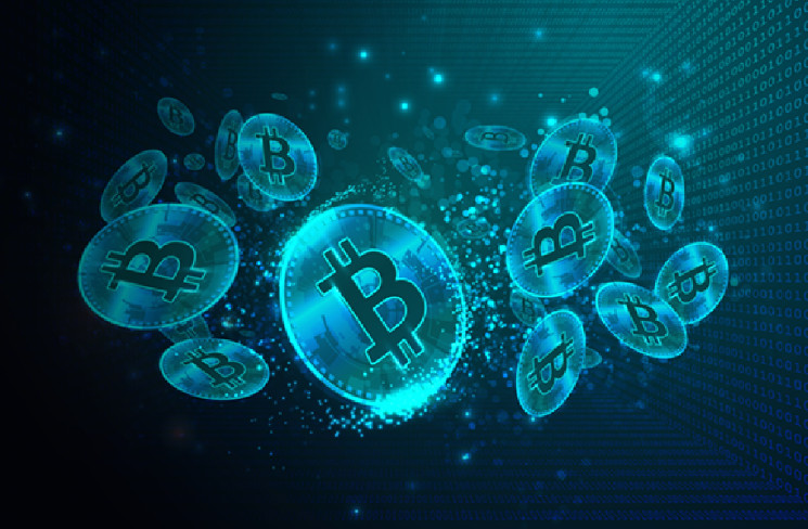 Крипторынок выдохнул: ликвидации упали на 76%, а Bitcoin закрепился выше $80K