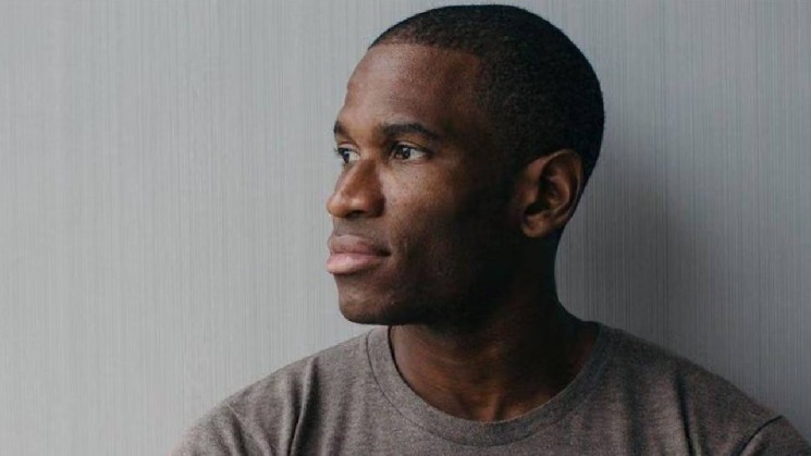 Arthur Hayes Sees Mega Crypto Bull Run Beyond AI Encryption Fears