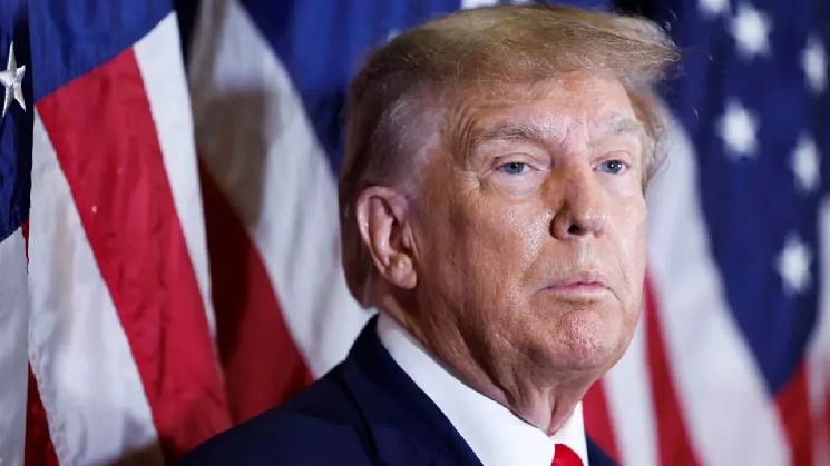 Прибыль Трампа от криптовалют вкладывается в акции, а не биткоин