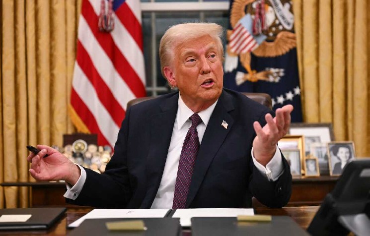 Трамп заявил, что не собирается увольнять главу ФРС Трамп заявил, что не собирается увольнять главу ФРС