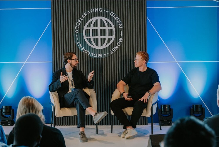 Crypto Fundraising Topped $2.8B Last Week — Here's Who Raised