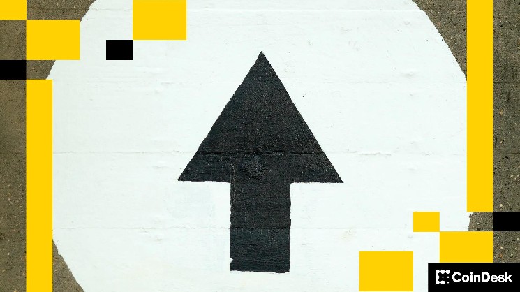 Coinbase, Strategy lead crypto stocks higher as bitcoin spikes above $72,000