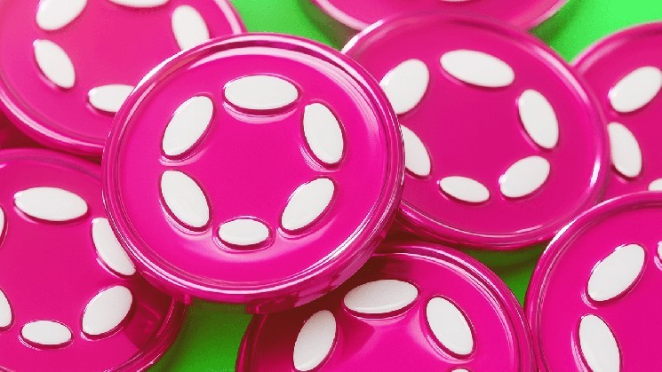 Рыночная капитализация DOT снижается, поскольку критики вызывают обеспокоенность по поводу экосистемы