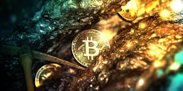 Майнеры наращивают продажи биткоина на фоне роста сложности сети