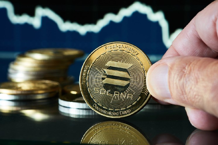 Solana (SOL) ETF Beats XRP in Unexpected 300% Way