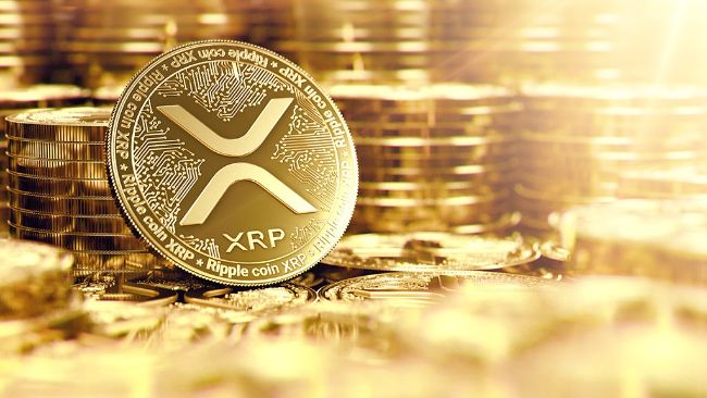 Может ли XRP действительно обогнать Ethereum? Аналитики оценивают рост импульса ETF