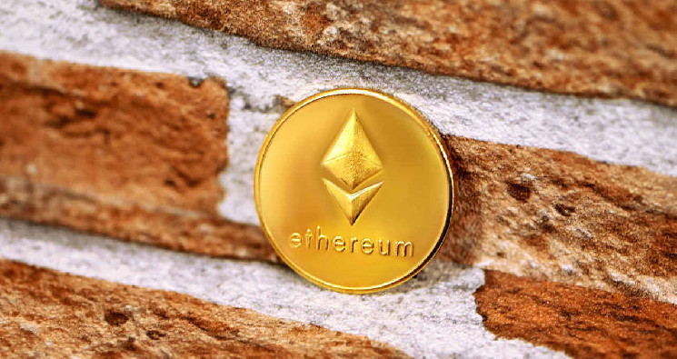 Беспрецедентные транзакции Ethereum: 450 000 ETH на сумму 785 миллионов долларов перешли на Coinbase