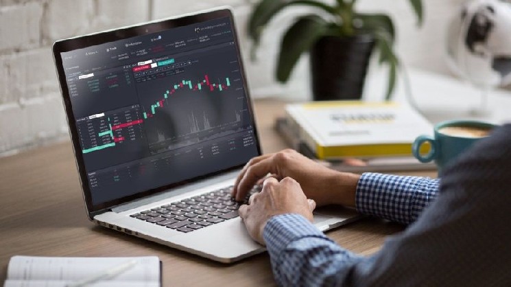 Стабильность в США и ETF на Solana: криптовалюты снова растут