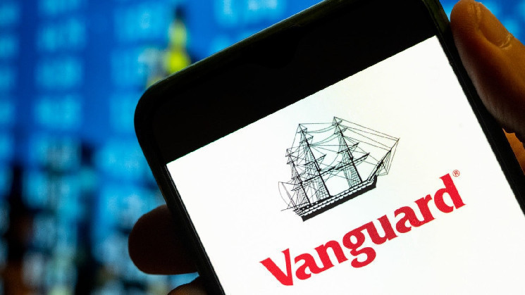 Аналитик Bloomberg считает, что негативная реакция на Vanguard «крайне маловероятно» повлияет на приток компаний
