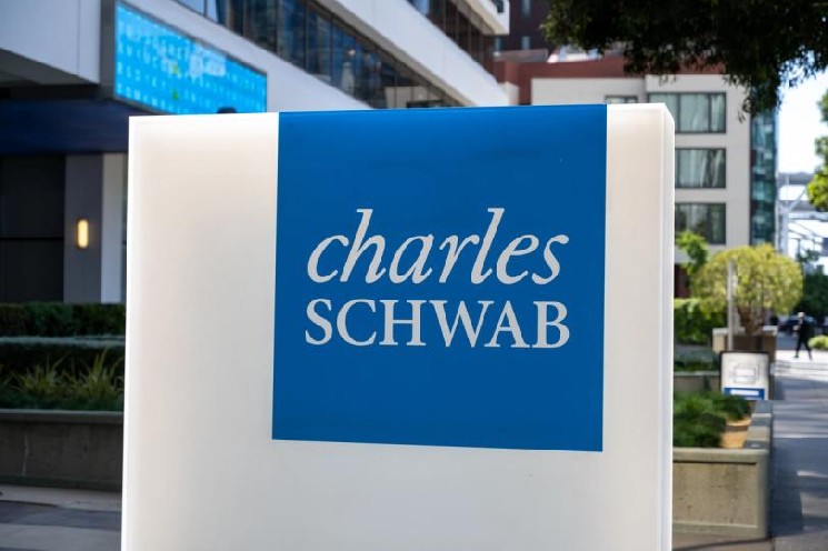 Schwab says even a 1% crypto allocation can reshape portfolio risk