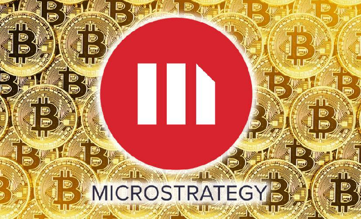 Аналитик CryptoQuant оценил политику MicroStrategy