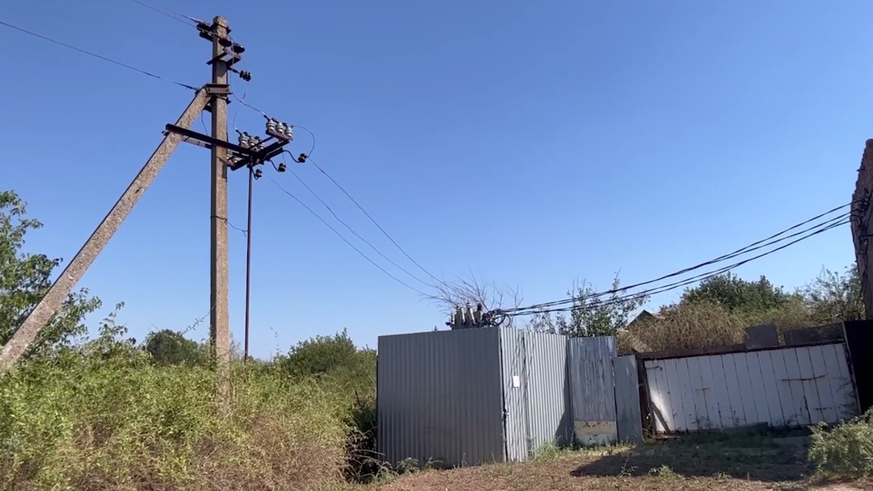 Полиция Запорожской области ликвидировала незаконную майнинг-ферму Полиция Запорожской области ликвидировала незаконную майнинг-ферму