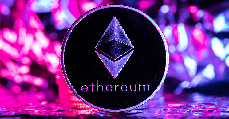 Ethereum теряет позиции: доминация на рынке упала до уровня 2020 года