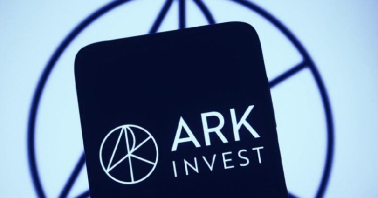 ARK Invest Кэти Вуд приобретает еще 157 731 акцию Alibaba