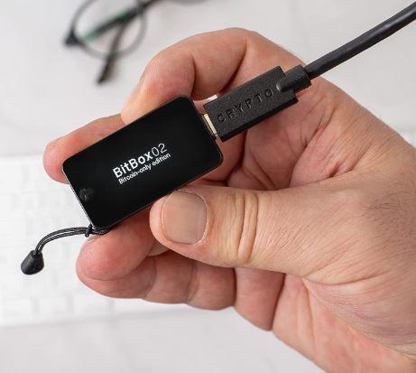 Las mejores billeteras criptográficas de hardware (Revisión completa 2022) 4