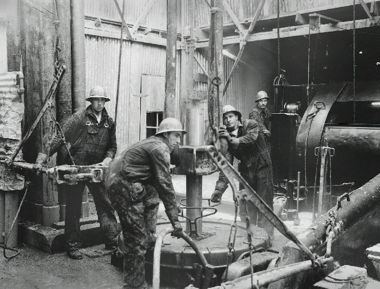 Here's how traders and big buyers stepped in to keep bitcoin steady during the oil shock