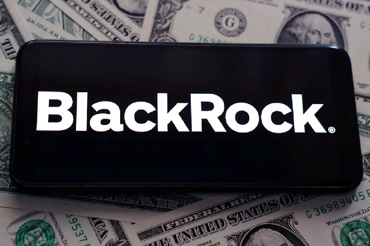 Биткоин-ETF от BlackRock обошел крупнейший фонд по золоту